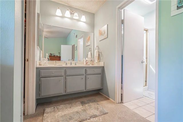 27939 Caraway Lane, Saugus, CA 91350