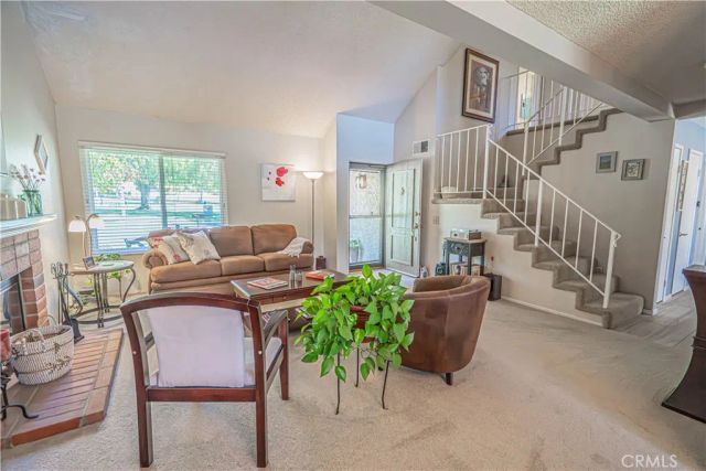 27939 Caraway Lane, Saugus, CA 91350