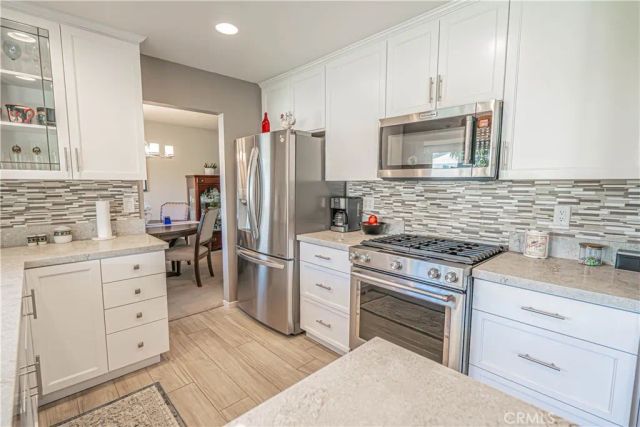 27939 Caraway Lane, Saugus, CA 91350