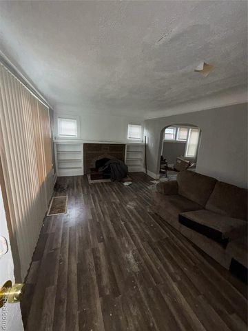 11732 Griggs Street, Detroit, MI 48204