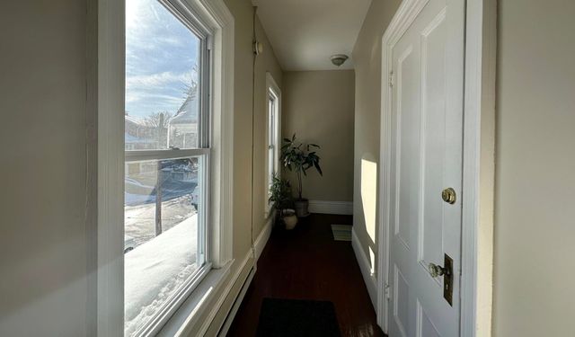 313 Bridge St Unit 3, Manchester, NH 03104
