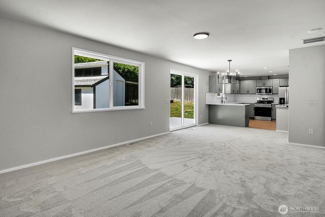13020 Robinhood Lane, Snohomish, WA 98290