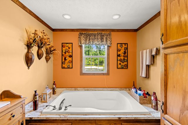 3164 Bunches Chapel Rd, Parsons, TN 38363