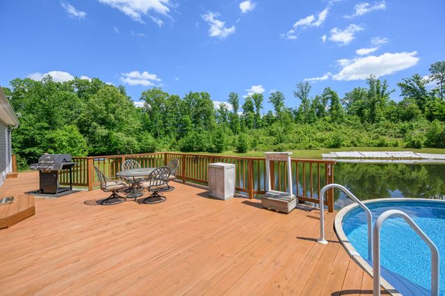 3164 Bunches Chapel Rd, Parsons, TN 38363