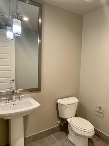 2323 N Akard Street 1501, Dallas, TX 75201