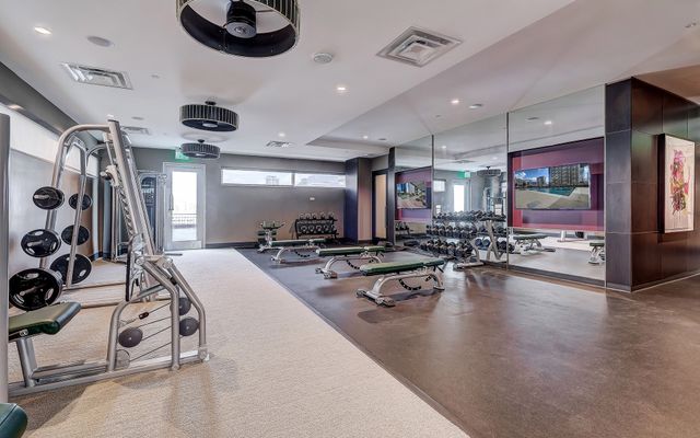 2323 N Akard Street 1501, Dallas, TX 75201