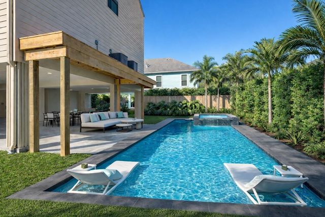 701 Pine Road Road, Clear Lake Shores, TX 77565