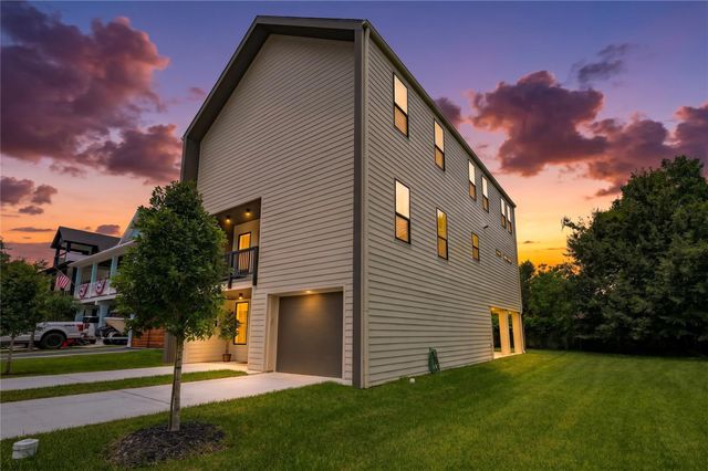 701 Pine Road Road, Clear Lake Shores, TX 77565