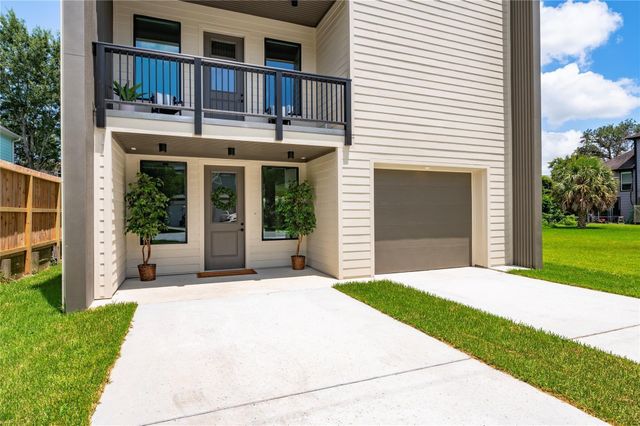 701 Pine Road Road, Clear Lake Shores, TX 77565