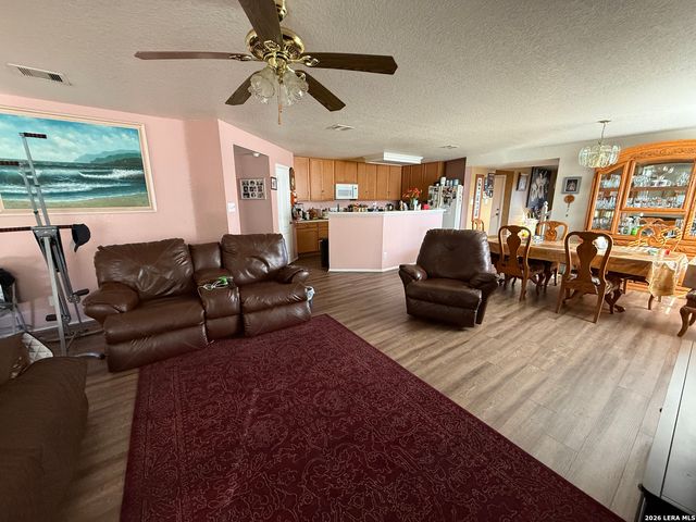 4902 Arizona Bay, San Antonio, TX 78244