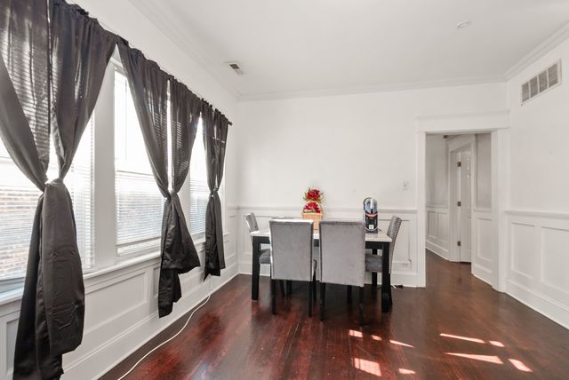 1828 S 58th Avenue, Cicero, IL 60804