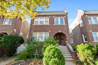 1828 S 58th Avenue, Cicero, IL 60804