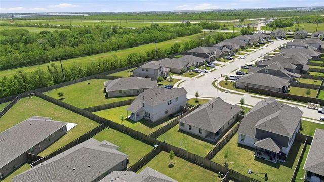 2535 Solano Lane, Baytown, TX 77523