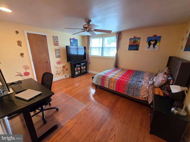 8515 BERGEN TER, Philadelphia, PA 19111