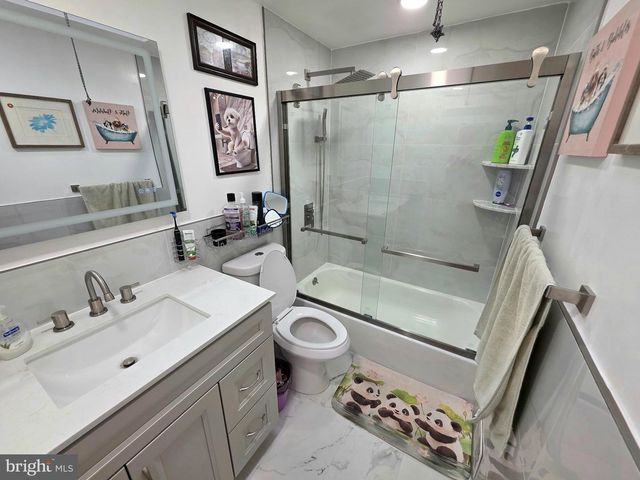 8515 BERGEN TER, Philadelphia, PA 19111