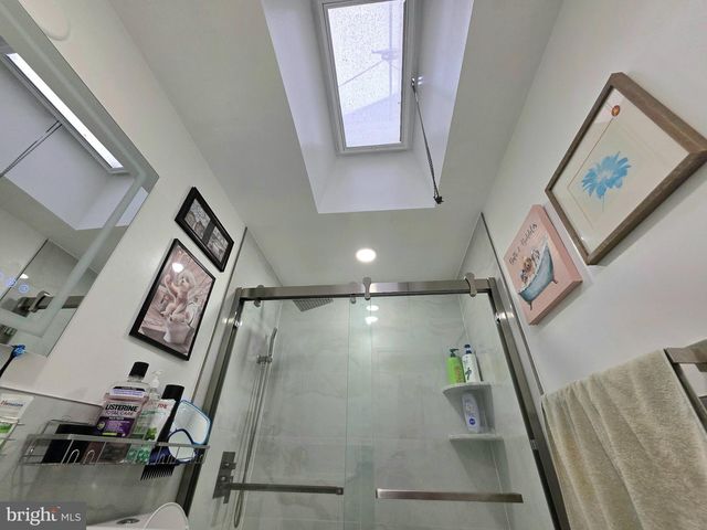 8515 BERGEN TER, Philadelphia, PA 19111