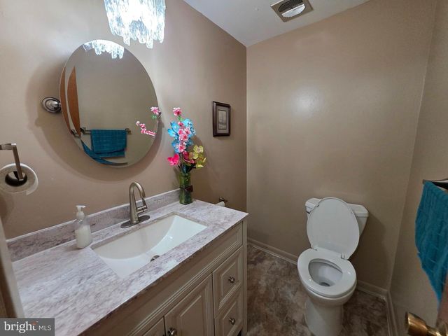 8515 BERGEN TER, Philadelphia, PA 19111