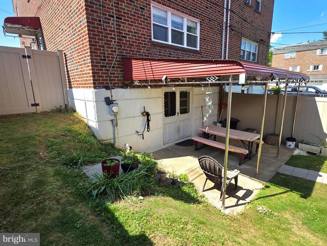 8515 BERGEN TER, Philadelphia, PA 19111