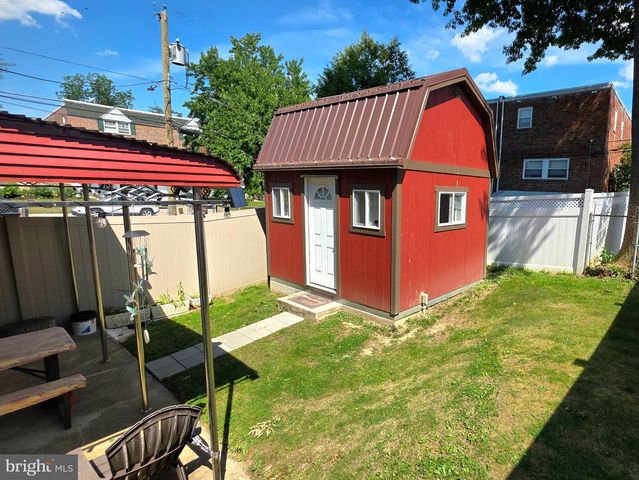8515 BERGEN TER, Philadelphia, PA 19111