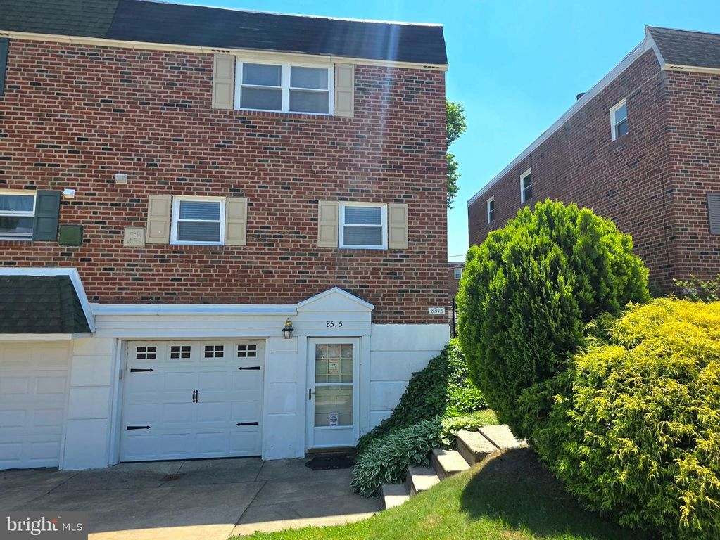 8515 BERGEN TER, Philadelphia, PA 19111