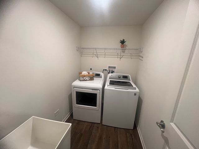 285 Lakeshore Drive, Oswego, IL 60543