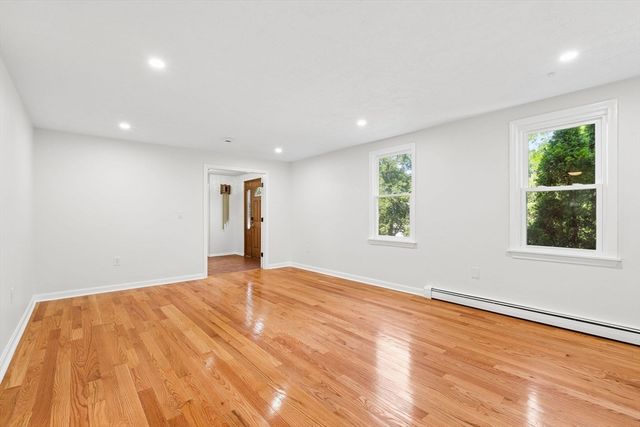 11 Crownridge Road, Westborough, MA 01581