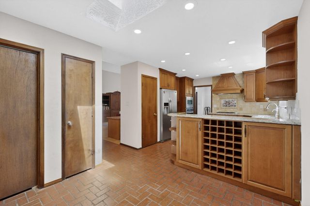 4900 Calle Del Cielo NE, Albuquerque, NM 87111