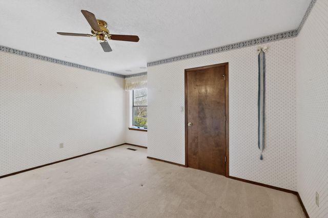 4900 Calle Del Cielo NE, Albuquerque, NM 87111