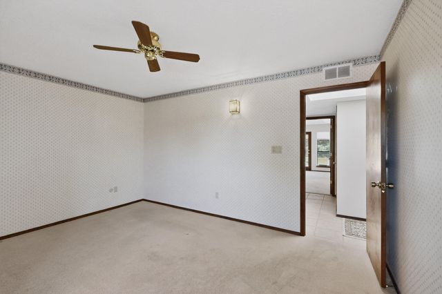4900 Calle Del Cielo NE, Albuquerque, NM 87111