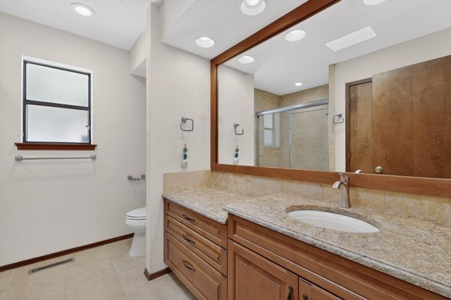 4900 Calle Del Cielo NE, Albuquerque, NM 87111
