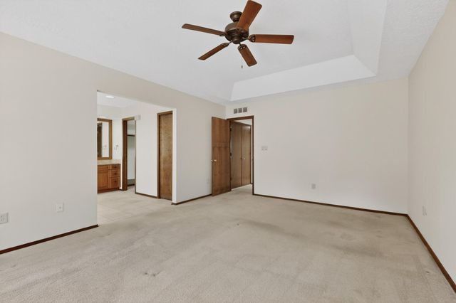 4900 Calle Del Cielo NE, Albuquerque, NM 87111
