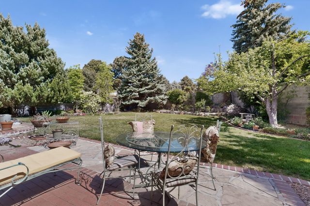 4900 Calle Del Cielo NE, Albuquerque, NM 87111