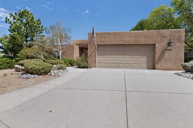 4900 Calle Del Cielo NE, Albuquerque, NM 87111