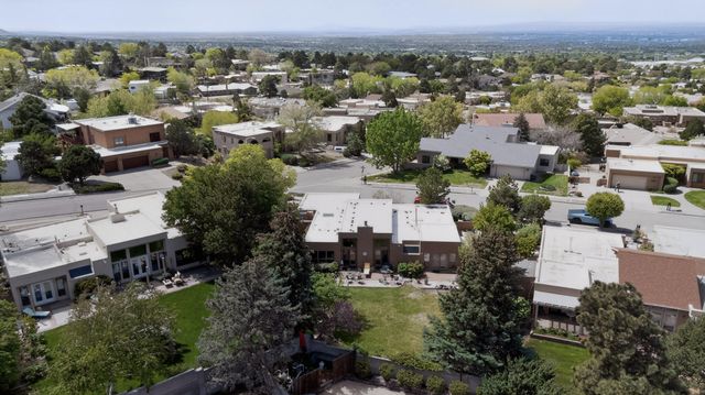 4900 Calle Del Cielo NE, Albuquerque, NM 87111