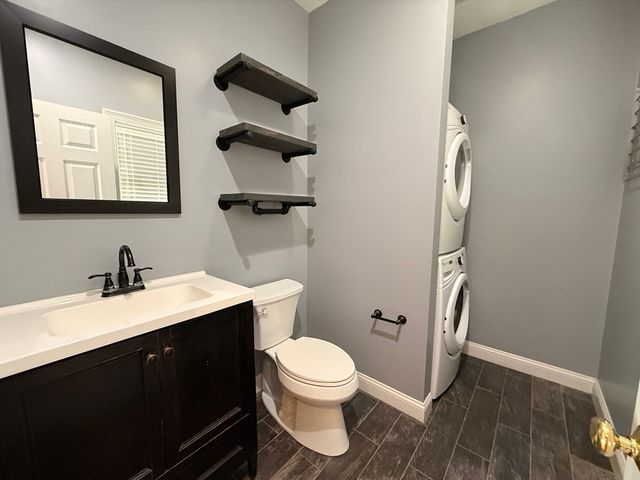 11 Brookside Road 6, Braintree, MA 02184