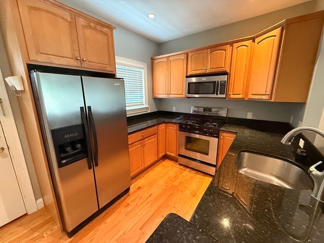 11 Brookside Road 6, Braintree, MA 02184