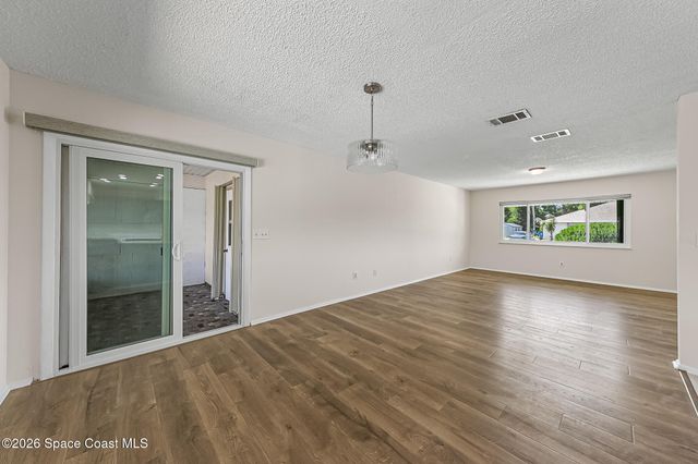 1091 Cadillac Drive NE, Palm Bay, FL 32905