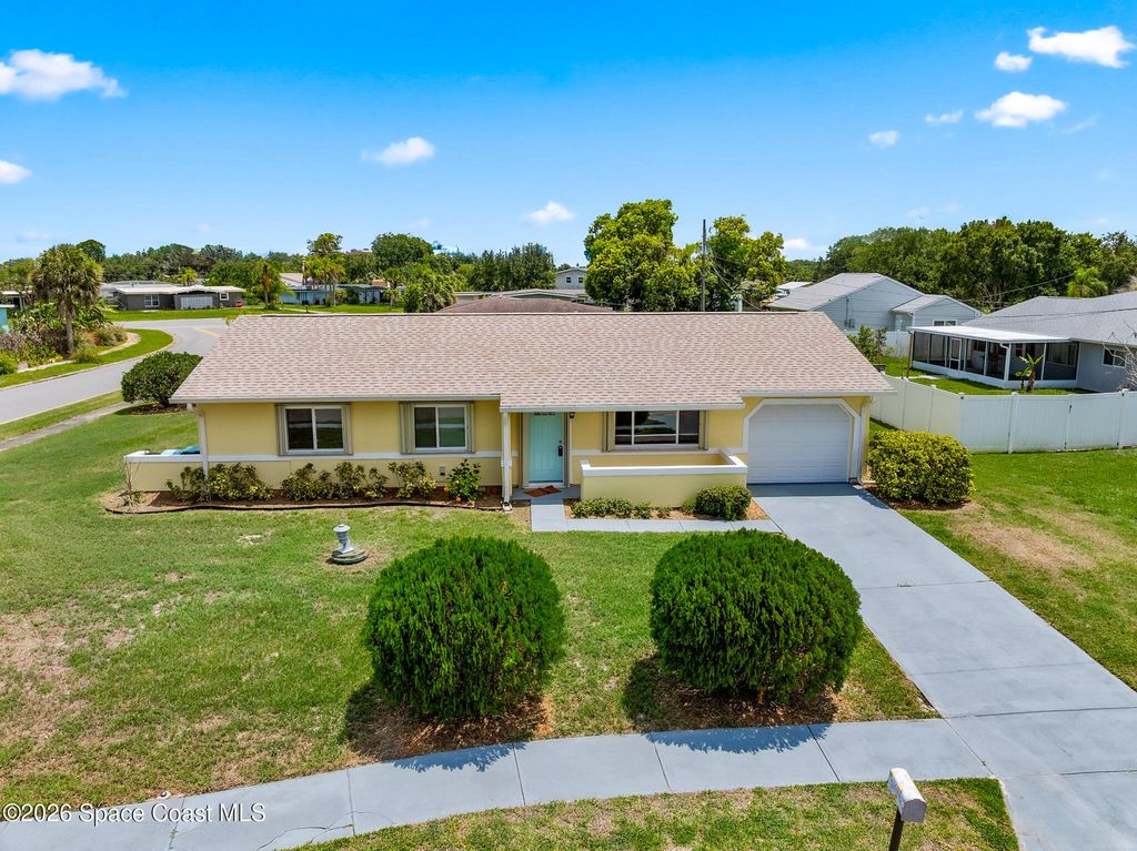 1091 Cadillac Drive NE, Palm Bay, FL 32905