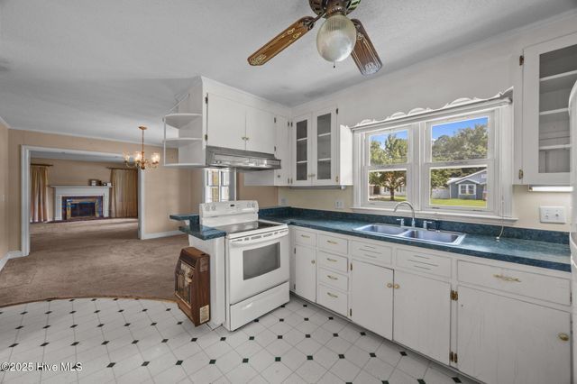 322 W Jones Street, Trenton, NC 28585