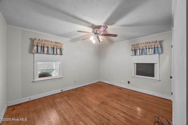 322 W Jones Street, Trenton, NC 28585