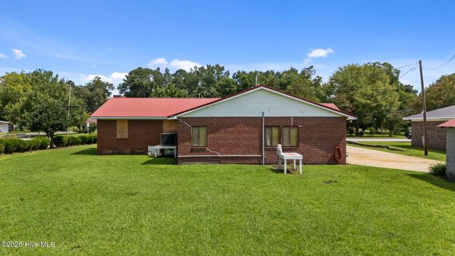 322 W Jones Street, Trenton, NC 28585