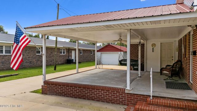 322 W Jones Street, Trenton, NC 28585
