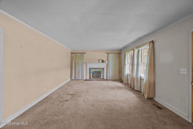 322 W Jones Street, Trenton, NC 28585