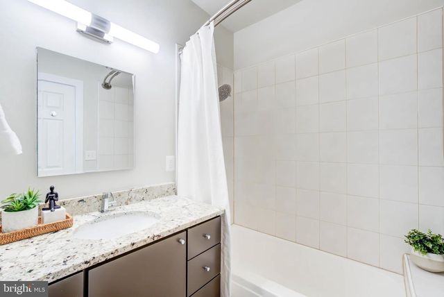 1111 FAIRMONT ST NW, Washington, DC 20009