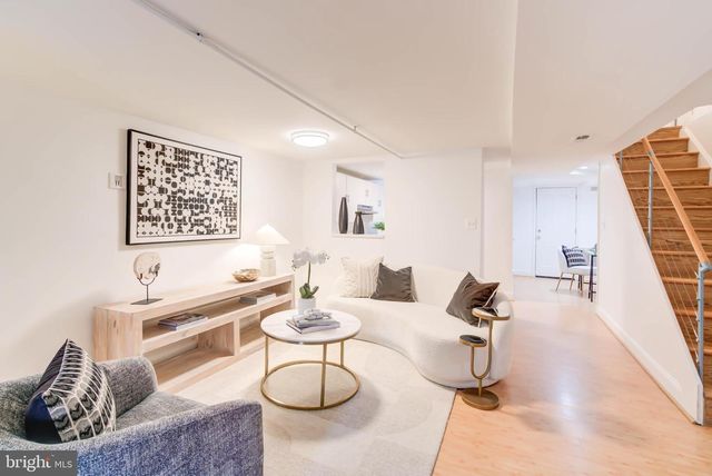 1111 FAIRMONT ST NW, Washington, DC 20009