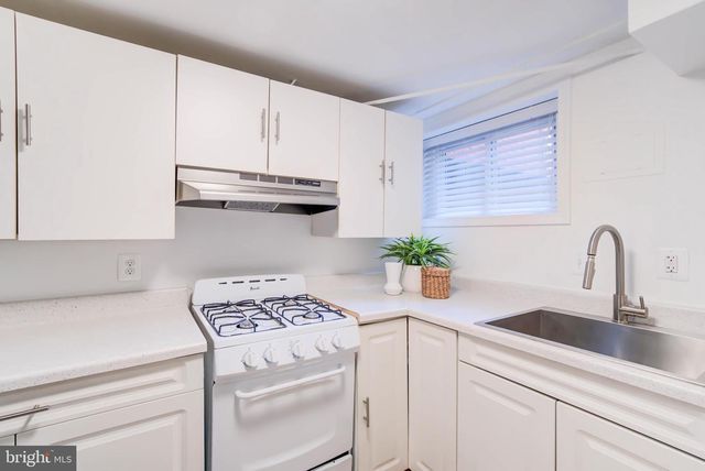 1111 FAIRMONT ST NW, Washington, DC 20009