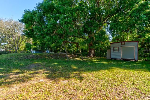 121 ELLISON AVENUE, New Smyrna Beach, FL 32168