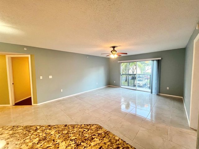1100 Crestwood Court S 1103, Royal Palm Beach, FL 33411