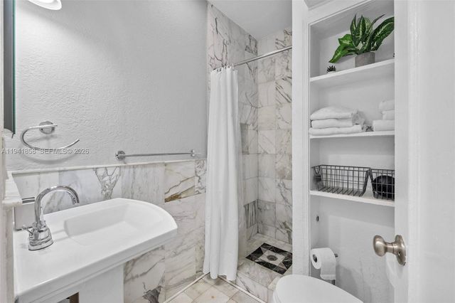 1908 N Ocean Drive 1B 2B package, Hollywood, FL 33019
