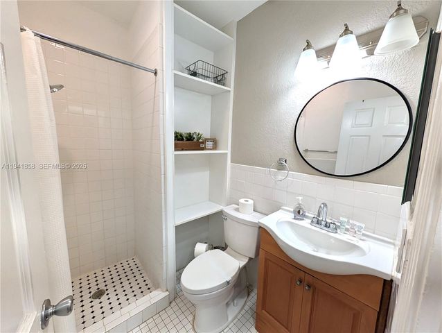 1908 N Ocean Drive 1B 2B package, Hollywood, FL 33019